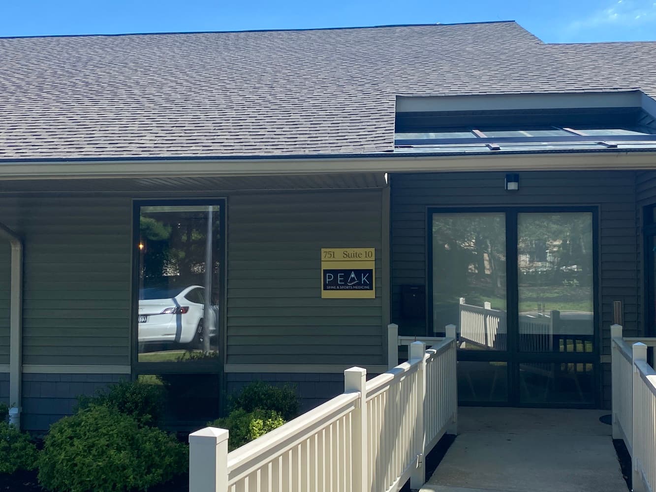 Peak Spine & Sports Medicine photo 2