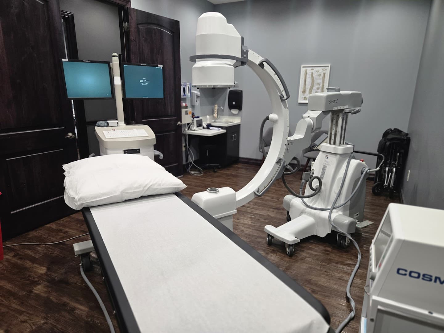 Williamson Pain Institute: Asad Nawaz, MD photo 3