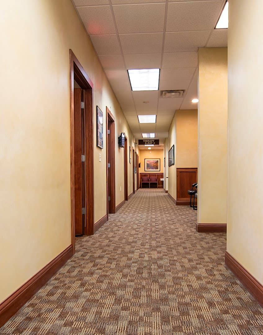 Oak Hills Back & Neck Care Center photo 2