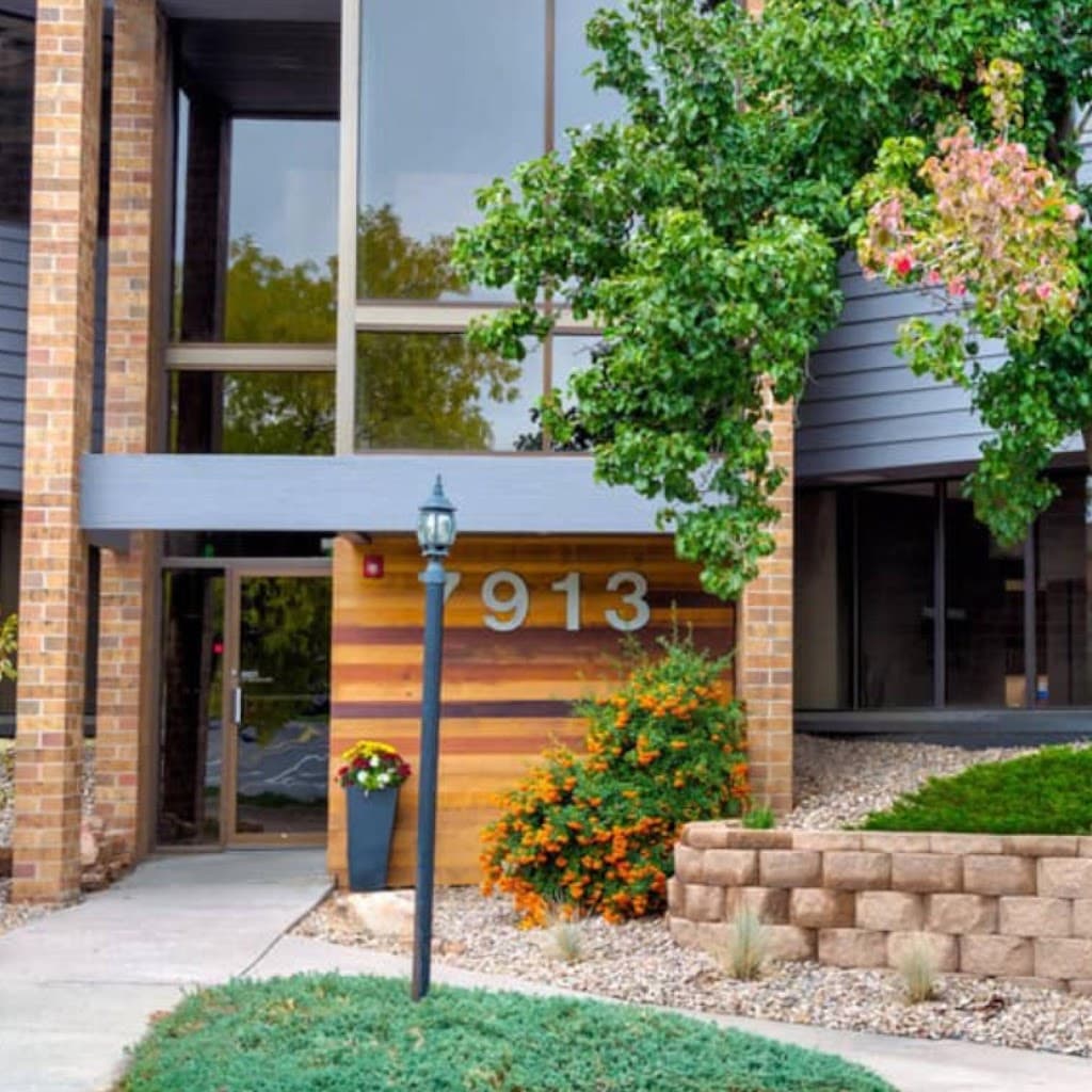 Premier Spine & Pain Institute